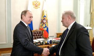 Миронов предложил Путину дать россиянам выгодную замену 