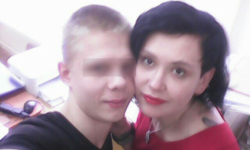 Знаменитая учительница из Волжского и ее 15-летний любовник оказались сексуальными шпионами 