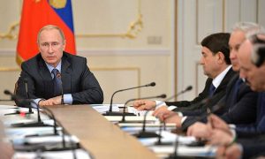 Путин призвал экономистов заглянуть за горизонт