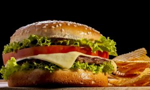 Намекающий на сексуальные извращения Эрдогана гамбургер стал причиной закрытия немецкого ресторана