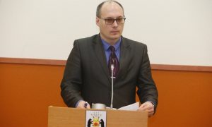 Полиция задержала вице-мэра Великого Новгорода за распространение в соцсети детской порнографии