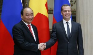 Медведев договорился с вьетнамским коллегой о создании зоны свободной торговли