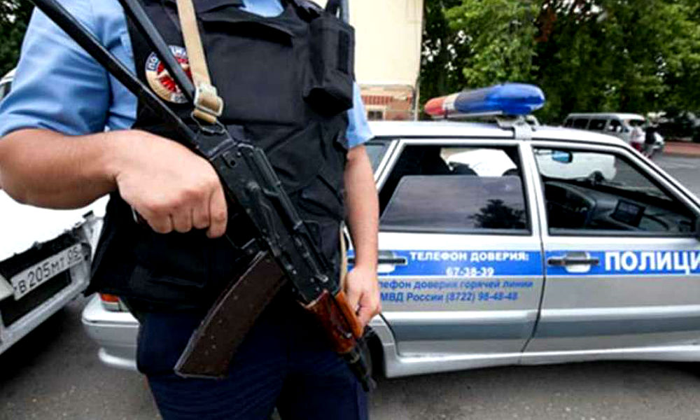 Полицейские ликвидировали обстрелявших их боевиков в Дагестане 