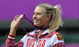 Шарапова попала в число участниц Олимпиады-2016, но из-за мельдония ей могут закрыть путь в Рио