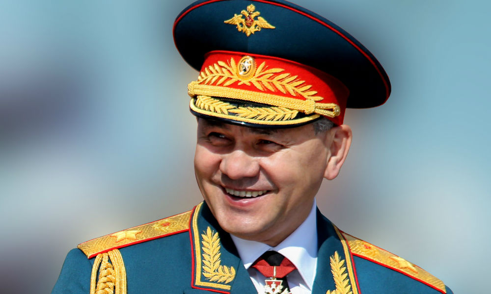 Шойгу заявил о желании заказать спектакль на близкую к армии России тему 
