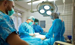 Ростовские врачи спасли жизнь ребенка после жуткого ДТП с четырьмя трупами