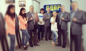 Предвыборный костяк ЛДПР составил Жириновский и девять его однопартийцев