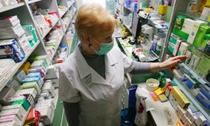 Дешевые жизненно важные лекарства в России оказались под риском исчезновения с рынка