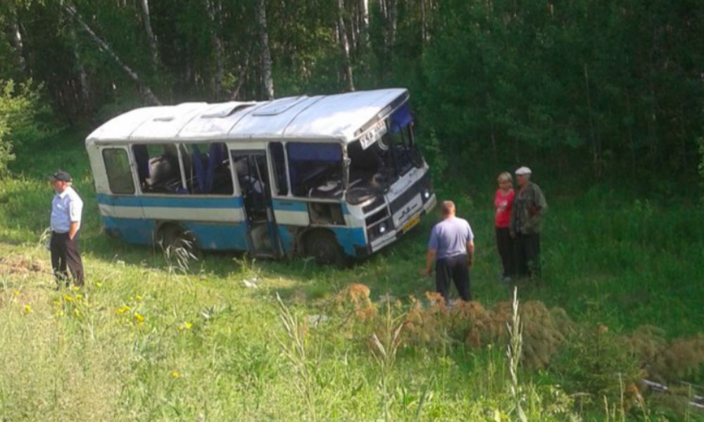 Москва селижарово автобус. Уяр автобус. Малоархангельск автобус. Автобус Богучаны Красноярск.