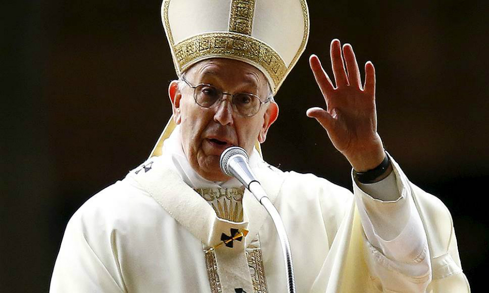 Папа римский призвал христиан раскаяться перед геями 