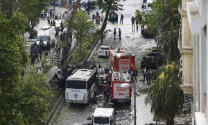 Два человека погибли, восемь ранены в результате очередного взрыва в Стамбуле