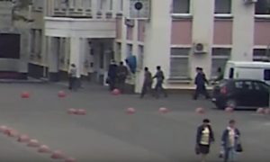 Задержание мэра Копейска Истомина сотрудниками ФСБ попало на видео