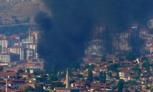 Столицу Турции неожиданно заволокло черным дымом