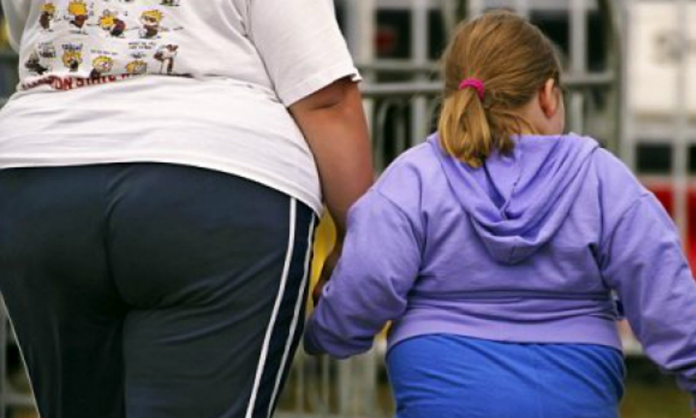 Британские ученые назвали причину рождения детей с  ожирением 