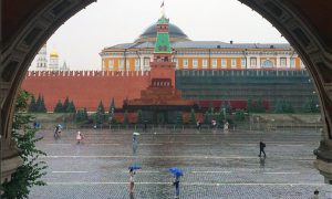 Погодный апокалипсис: Москву залил дождь, надвигается шторм