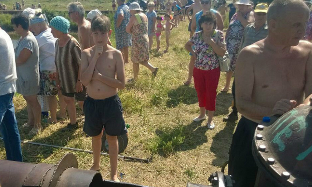 Насос для полива садов затянул в трубу 11-летнего ребенка в Татарстане 