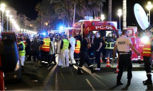 80 человек погибли и более 120 ранены во время теракта в Ницце