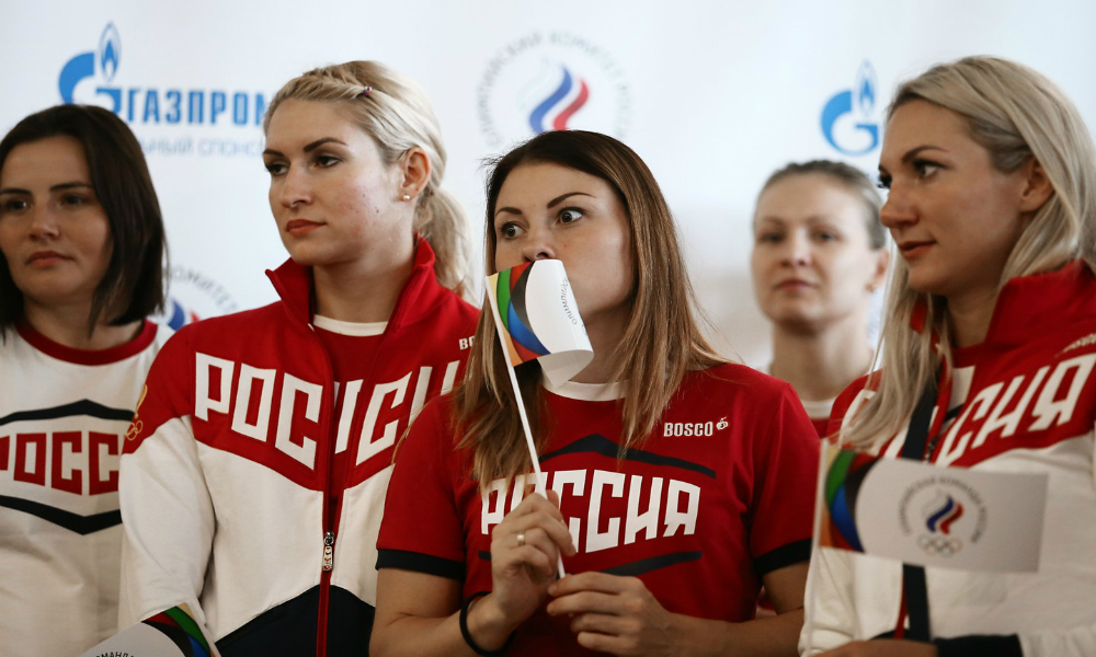 Окончательное решение об участии российских спортсменов возложили на трех человек 
