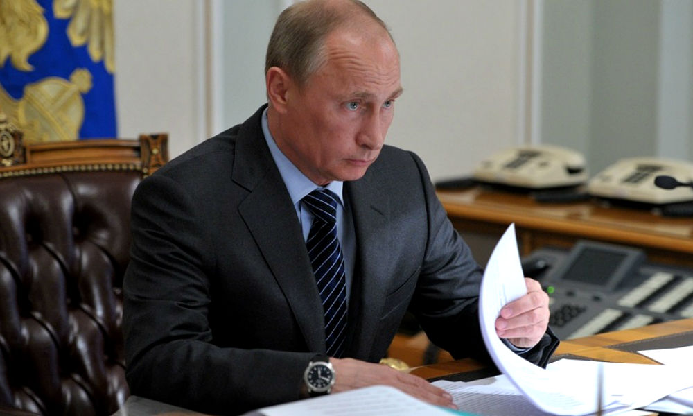 Владимир Путин подписал закон о проведении независимой оценки квалификации работников 
