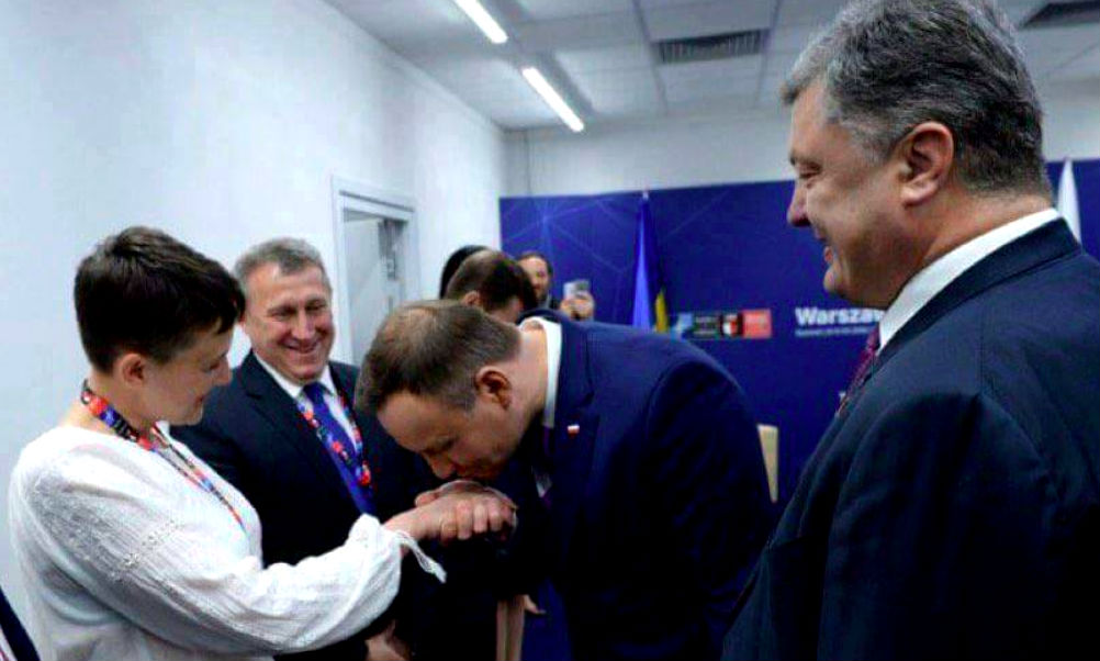 Надежда Савченко после поцелуев президента Польши назвала дату окончания «российско-украинской войны» в Донбассе 