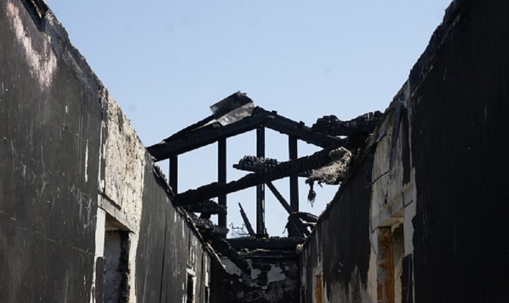 Жильцы сгоревшего в Волгограде дома: «Нас не смогли выселить по суду, поэтому решили сжечь» 