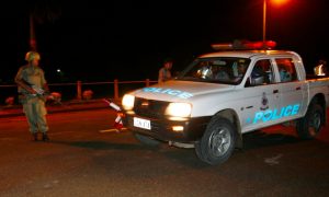 Полицейские Фиджи на месте обнаружения останков двух россиян на пляже нашли еще одно тело