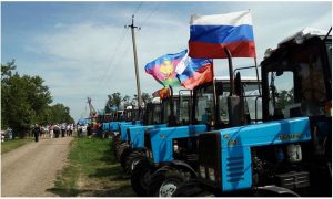 Протестующие фермеры смогут подойти близко к Москве месяца через два, - Хазин