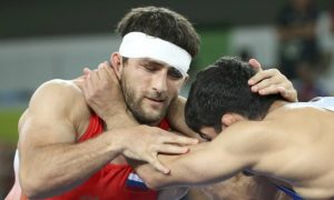 Российский борец Гедуев на последних секундах упустил олимпийское золото и стал вторым