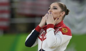 Красавица Алия Мустафина принесла олимпийской команде России восьмое золото
