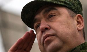 Глава ЛНР Плотницкий госпитализирован в тяжелом состоянии после взрыва машины в Луганске