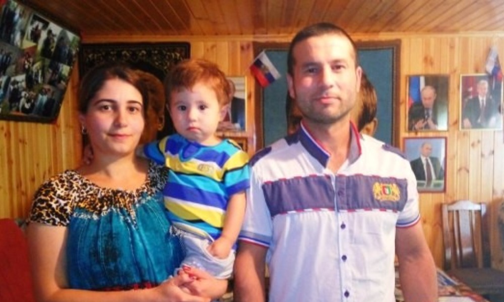 Живущие во Владимирской области мигранты из Таджикистана поменяли имя сыну на Путин 