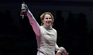 Российская рапиристка Дериглазова переборола панику и выиграла «золото» Олимпиады-2016