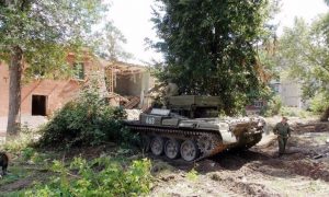 Танки уничтожили жилые дома в Брянской области на глазах у шокированных местных жителей