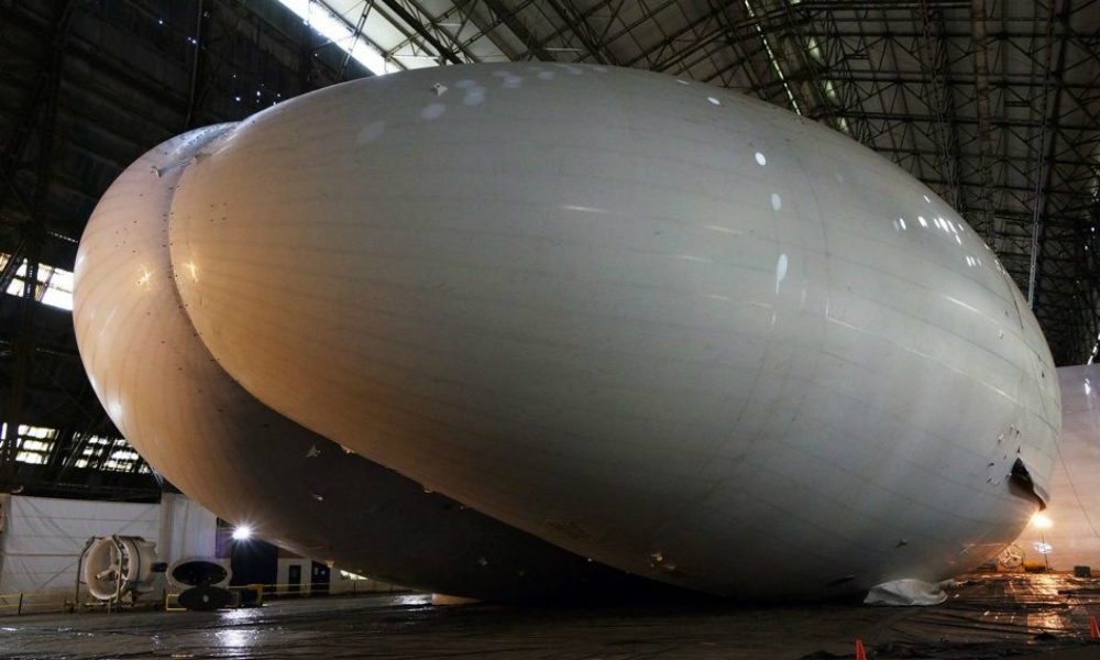 Английский летающий «Титаник» неприличной формы рассмешил интернет-пользователей всего мира 