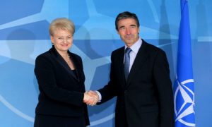 Ярый сторонник США Грибаускайте обвинила Евросоюз в создании альтернативы НАТО
