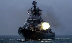 Минобороны РФ раскрыло планы по оснащению военных атомоходов новейшим ослепляющим противника оружием