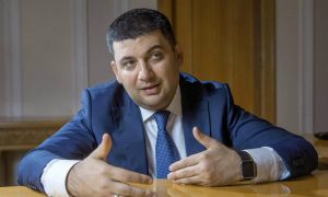 Украинский премьер Гройсман рассказал о «позитивном сигнале» МВФ для падающей гривны