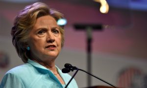 Хиллари Клинтон напугала избирателей вмешательством России в выборы президента США