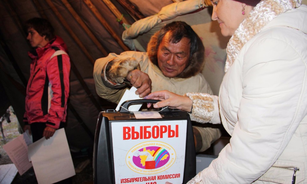 Оленеводы и нефтяники первыми проголосовали на выборах-2016 в Госдуму 