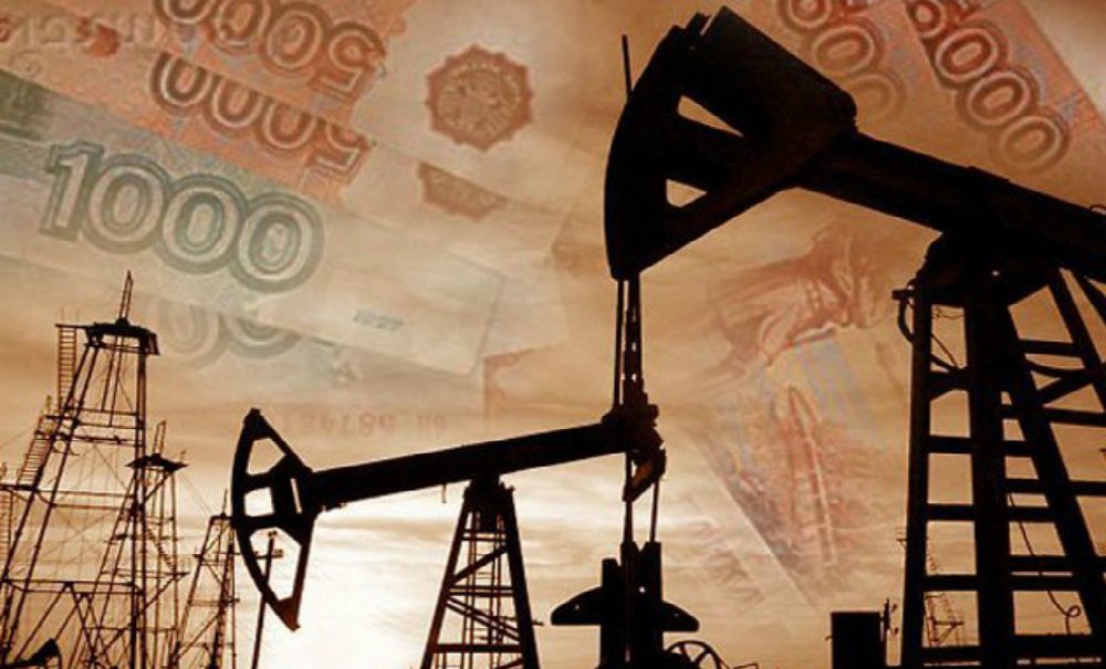 Падение цены на нефть ниже критической отметки обрушило курс рубля 