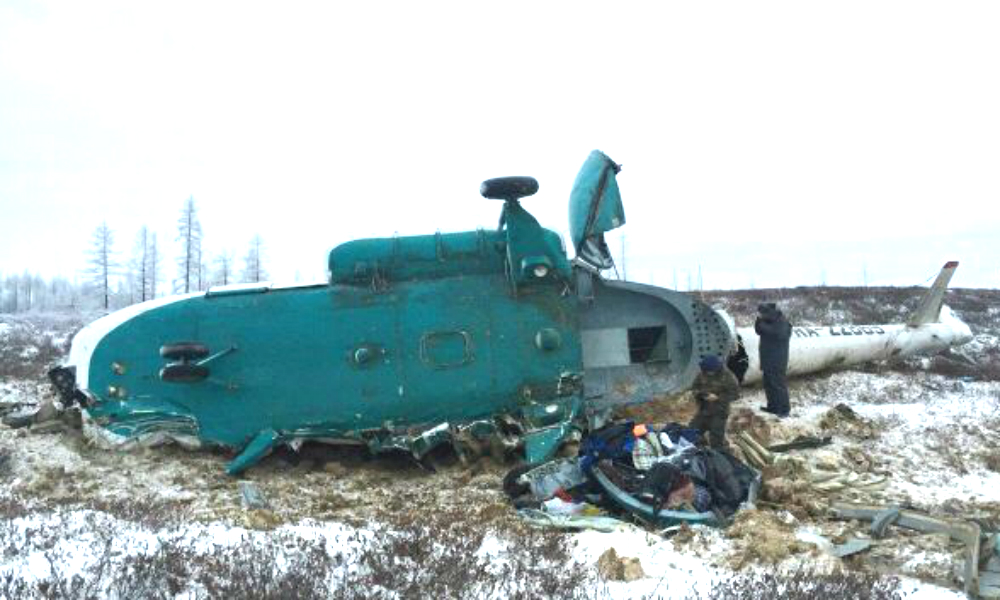 В Сети появилось видео упавшего на Ямале вертолета с нефтяниками 