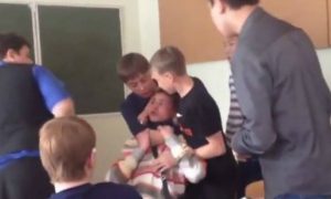 Студент колледжа в Якутии жестоко поплатился за попытку нападения на пожилого преподавателя