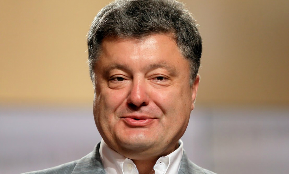 Петр Порошенко извлек выгоду из запрета российских платежных систем на Украине 