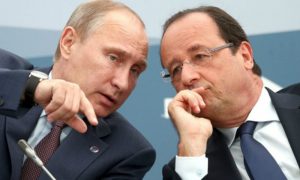 Кремль прокомментировал слухи об отказе Олланда встретиться с Путиным