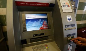 Мощная группировка хакеров атаковала банкоматы России и стран СНГ