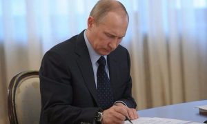 Песков поведал о содержании написанного Путиным 