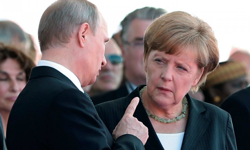 Путин предупредил Меркель о возможном воровстве Украиной газа для Европы 