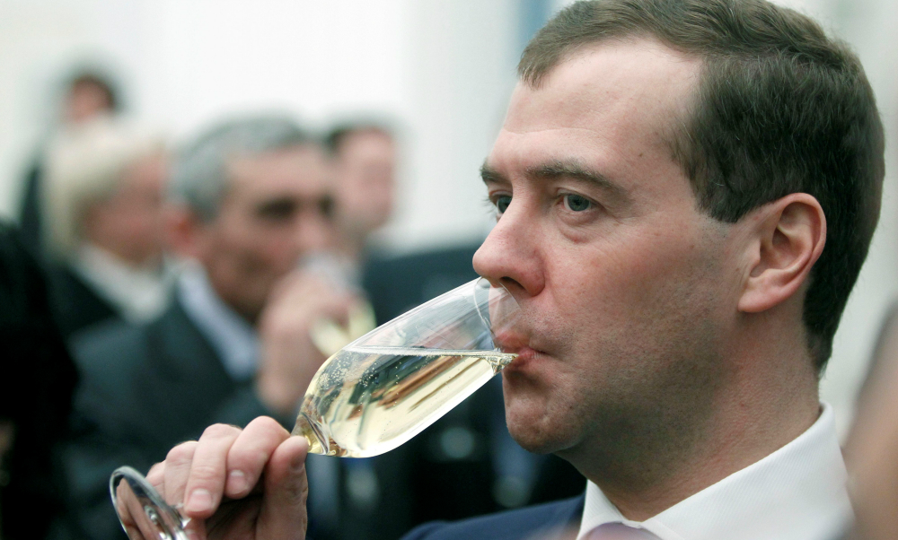 Премьер-министр Медведев рассказал о своем новогоднем меню 