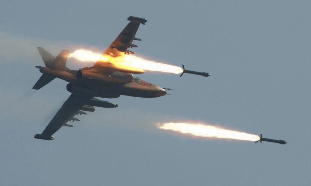 Самолеты ВКС РФ отбили все атаки и уничтожили более 300 боевиков под Пальмирой 