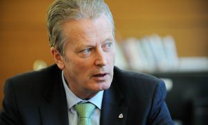 Вице-канцлер Австрии заявил о необходимости постепенного снятия антироссийских санкций